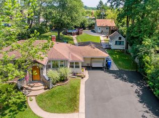 20759 N Aspen Ct, Deerfield, IL