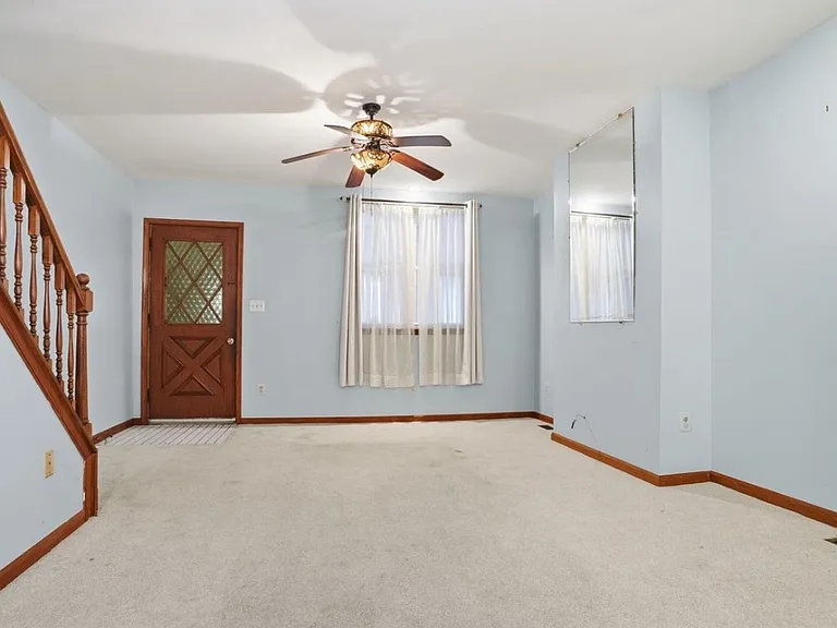 1405 S 29th St — Photo 3