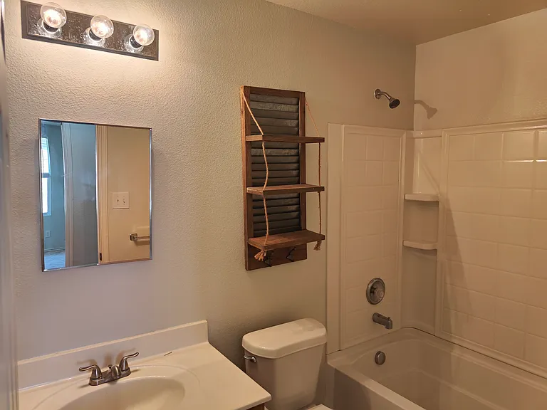 13179 Michelle Dr — Photo 19