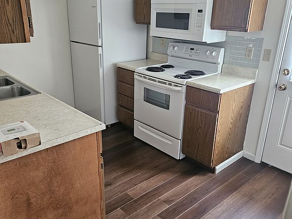 5th image of 2311 Churchill Dr