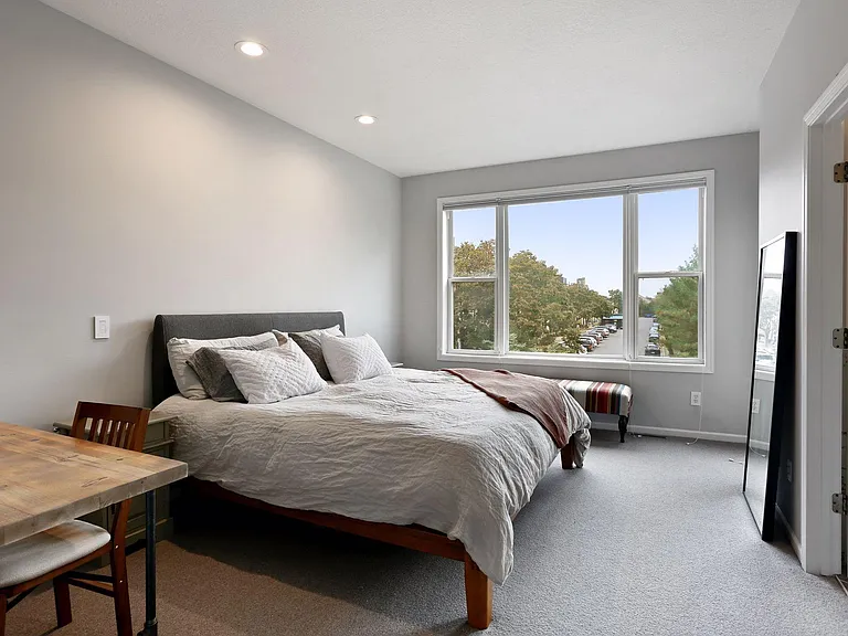 9 4th Ave N #103 — Photo 11