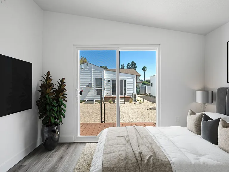 422-426.5 San Pascual Ave #&-6700-6712 — Photo 4