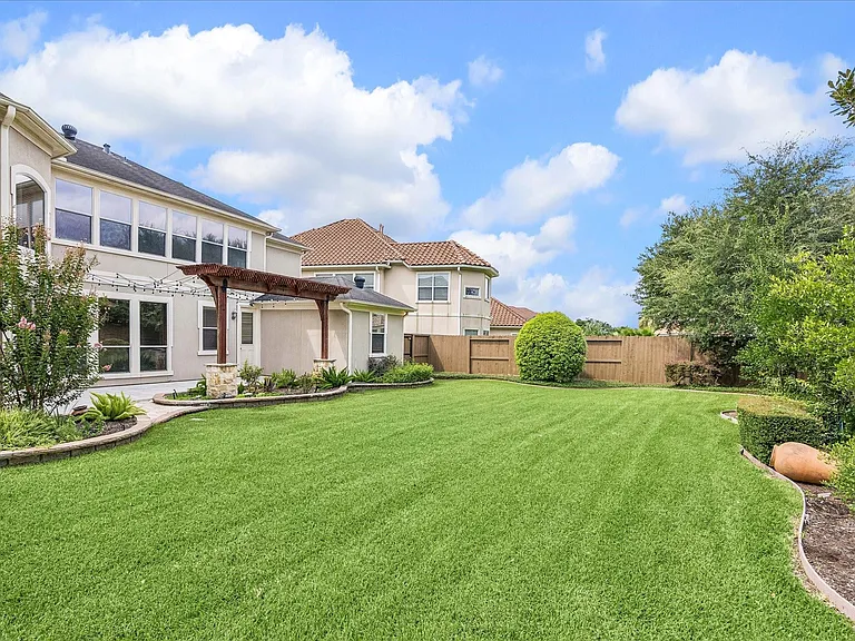 2210 Bywater Dr — Photo 26
