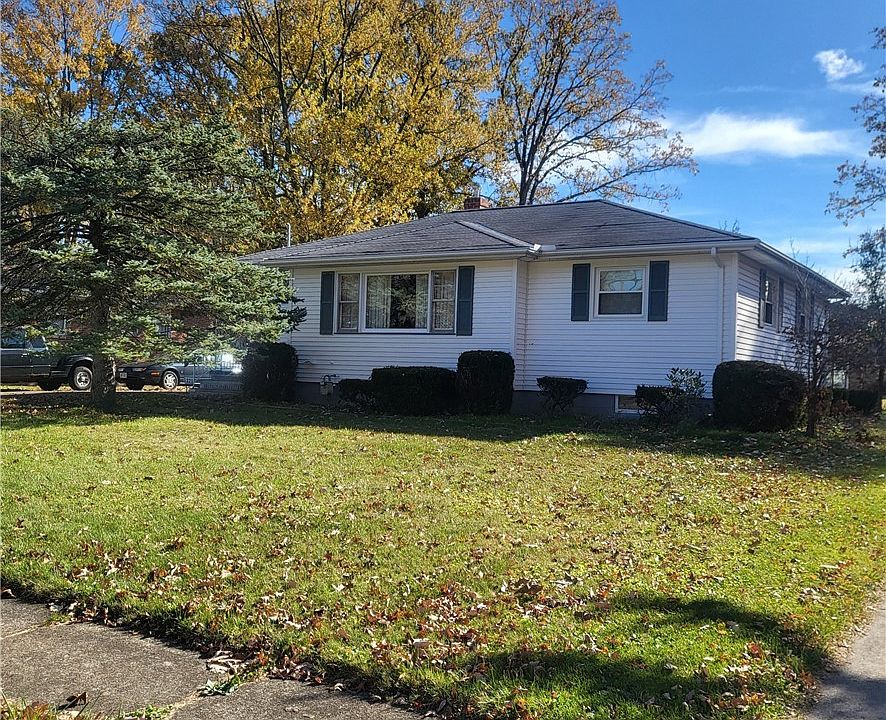 1st image of 1321 Westwood Dr