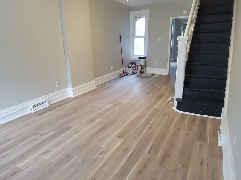 1743 Rose St — Photo 2