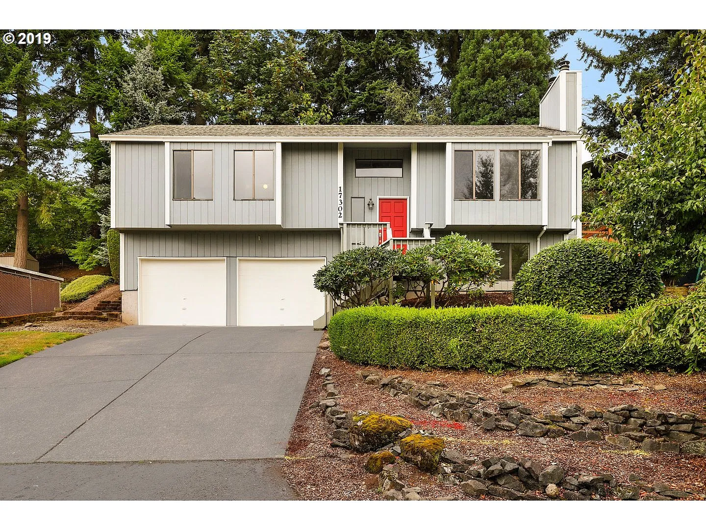 17302 SE Parkers Dr photo 1