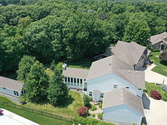 5th image of 3023 SW 21st Ct