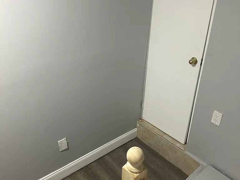 4766 Carpenter Ave #1 — Photo 4