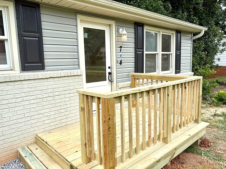 704 2nd Street Dr SW — Photo 19