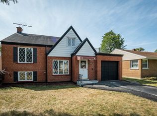 9507 Lincoln Ave, Brookfield, IL 60513