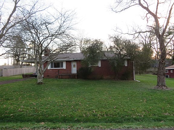 3rd image of 6013 Meadow Oak Ln