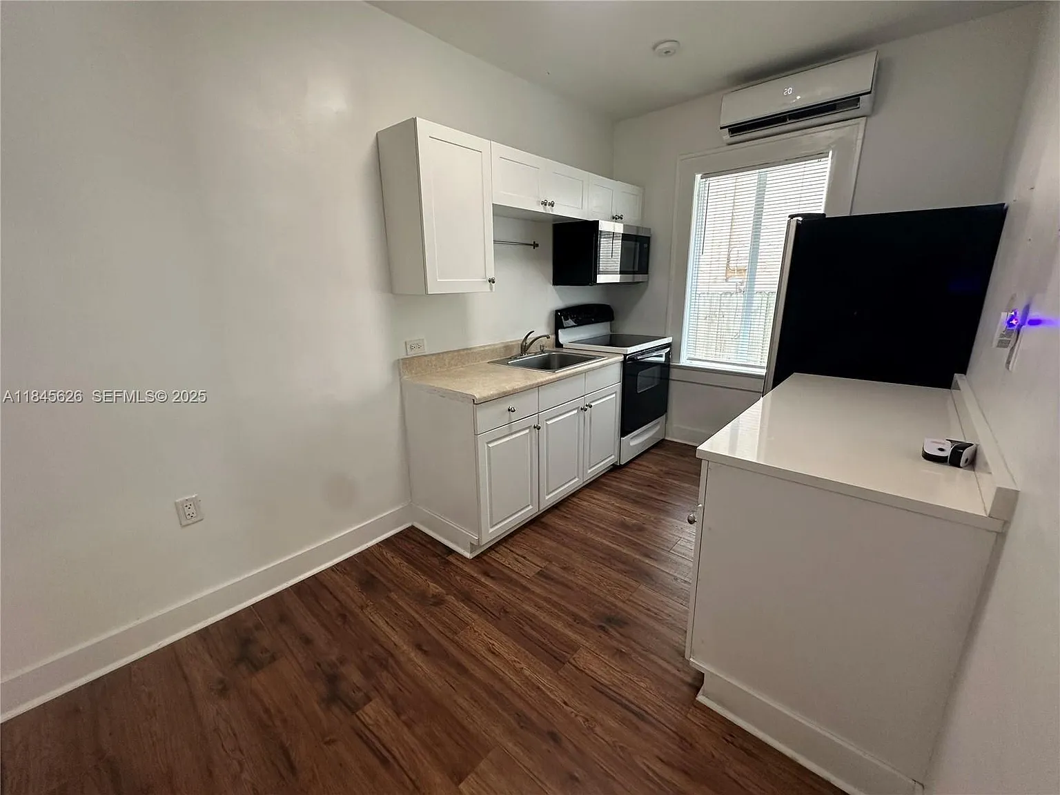 1 bed, 1.0 bath, 500 sqft, $1,500 — Photo 3