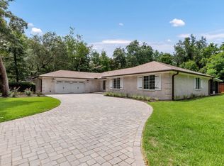 343 Oaklake Ln, Niceville, FL 32578