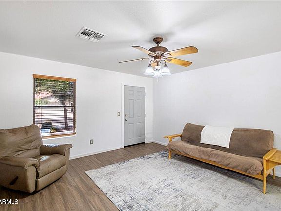 4th image of 213 E GWEN Street