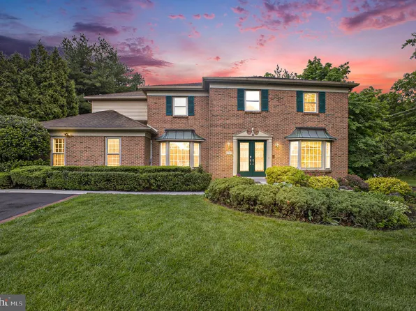 1989 Armstrong Dr, Lansdale, PA 19446