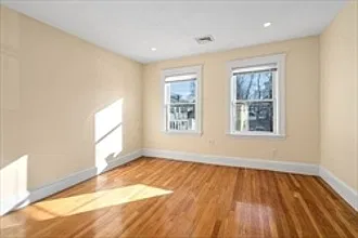 19 Winter St #2 — Photo 5