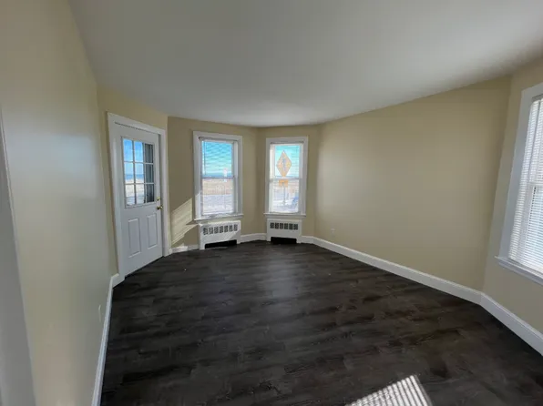 (undisclosed Address), Winthrop, MA 02152