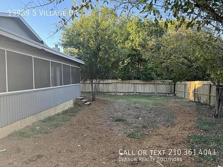 13939 S Village Dr — Photo 11
