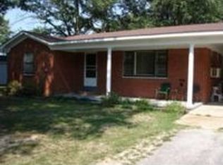 1924 Finger Leapwood Rd, Finger, TN 38334