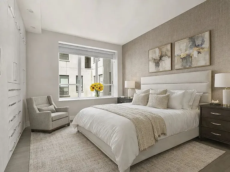 416 W 52nd St #205 — Photo 4