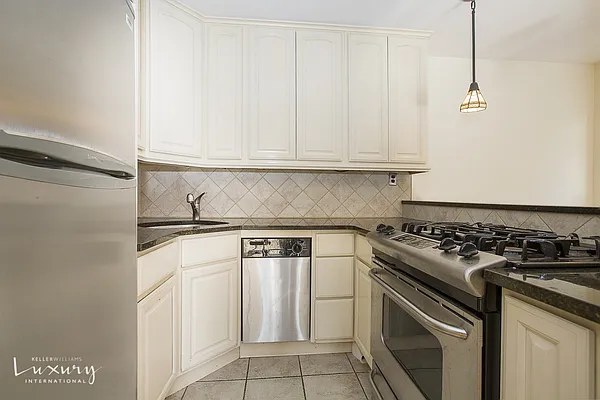 Rented by Keller Williams NYC | media 3