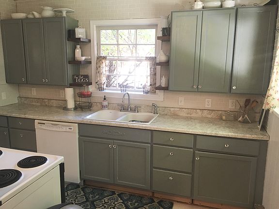 2nd image of 509 N 32nd Ave
