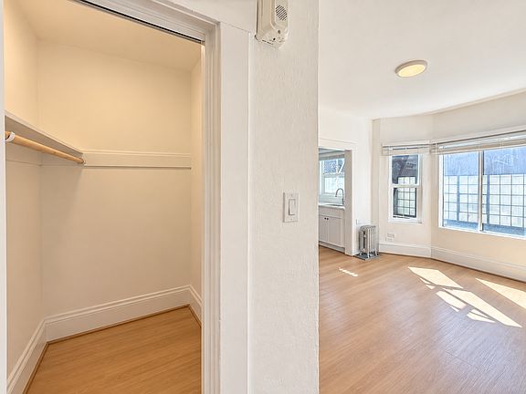 4th image of 929 Ofarrell St #5