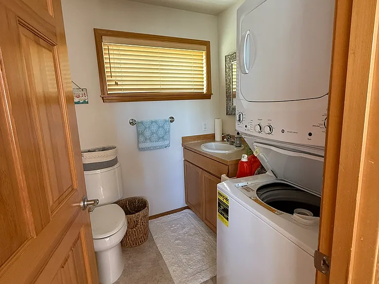 432 Lakeview Dr — Photo 18