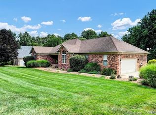 460 Muirfield Dr SE, Corydon, IN 47112