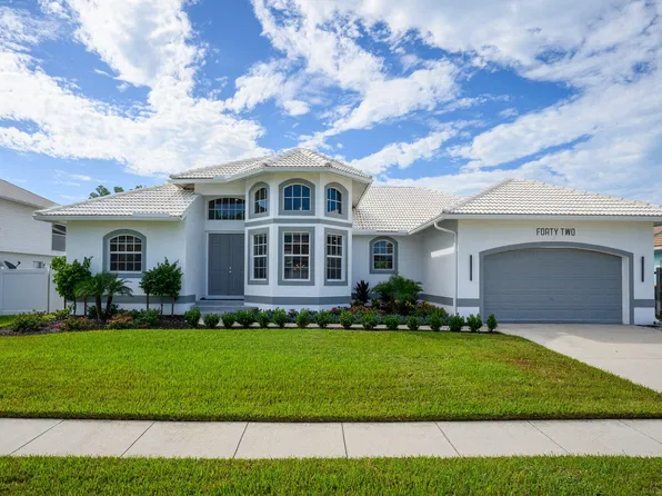 42 Tahiti Rd, Marco Island, FL 34145