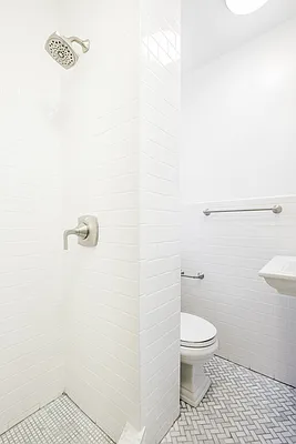 Rented by Keller Williams NYC | media 6