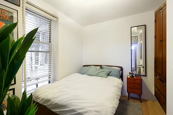 Rented by SP Realty | media 12