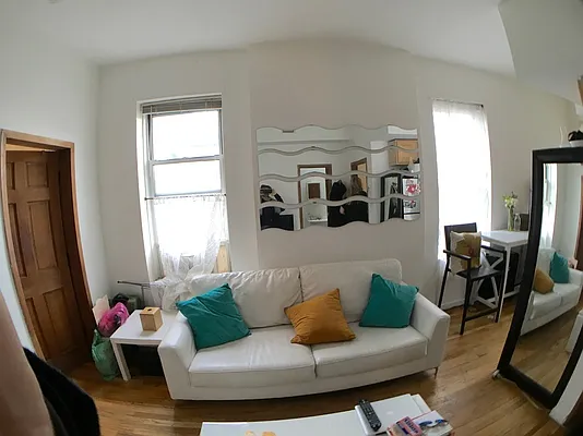 Rented by Leiter Realty Group LLC | media 28