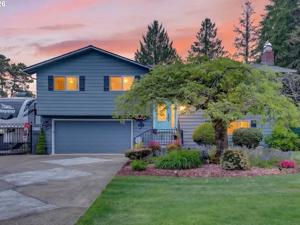 20821 SE Lansing Ln, Damascus, OR 97089