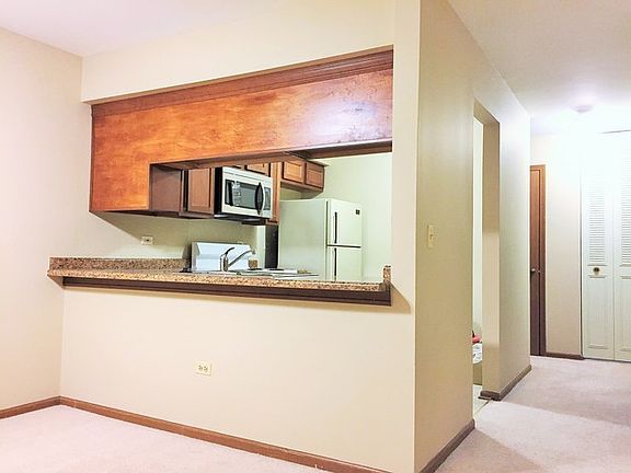 3rd image of 756 Prescott Dr APT 311