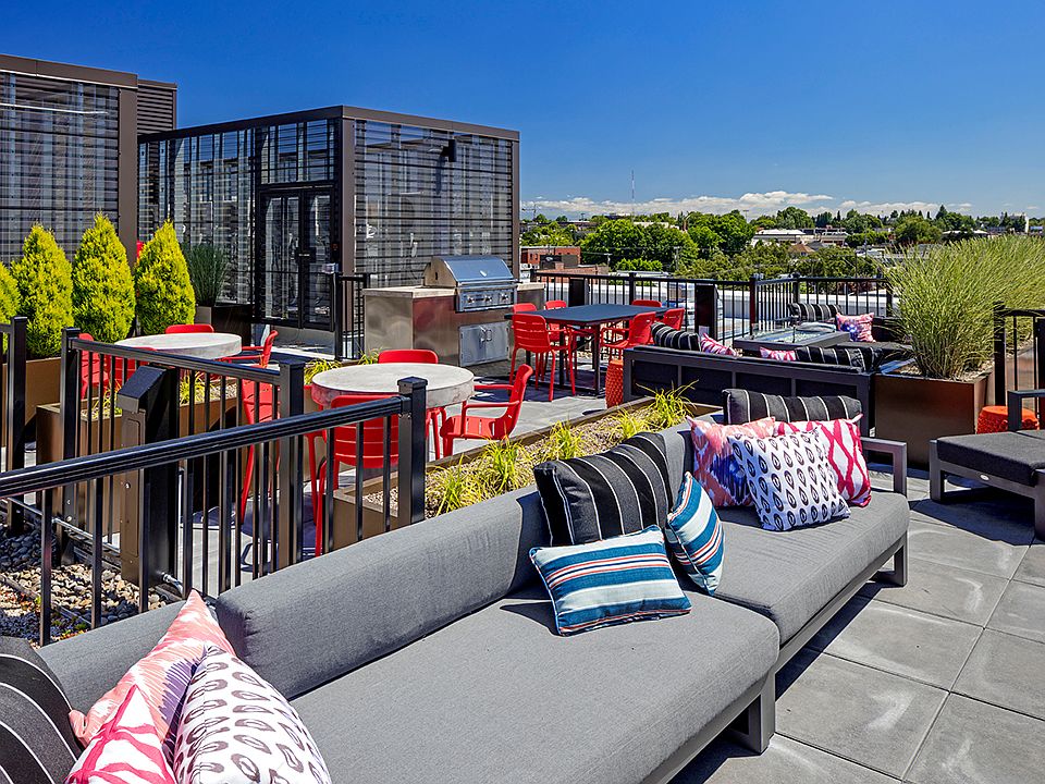 The Strauss on Burnside Apartment Rentals - Portland, OR | Zillow