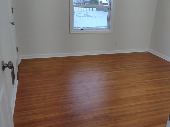 5th image of 396 W Girard Blvd