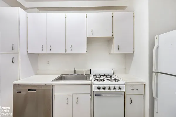 Sold by Brown Harris Stevens | media 10