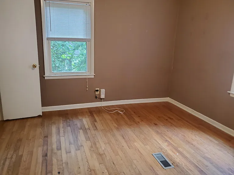 276 Moreland Ave — Photo 20