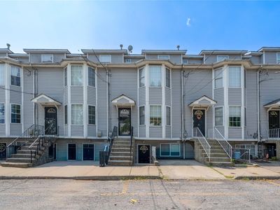 19 Laguna Lane, Staten Island, NY, 10303