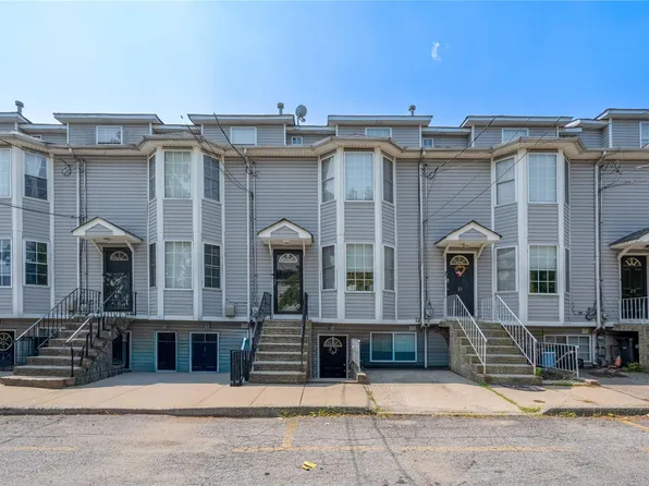 19 Laguna Lane, Staten Island, NY 10303