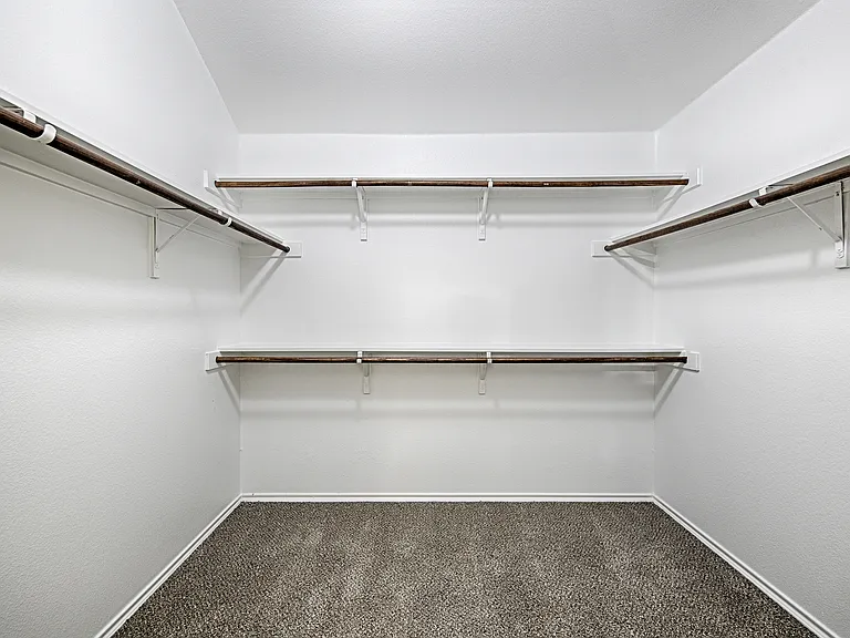 1213 Lambert Dr — Photo 16