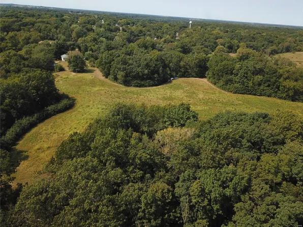 9210 Donnellson Ave, Panama, IL 62077