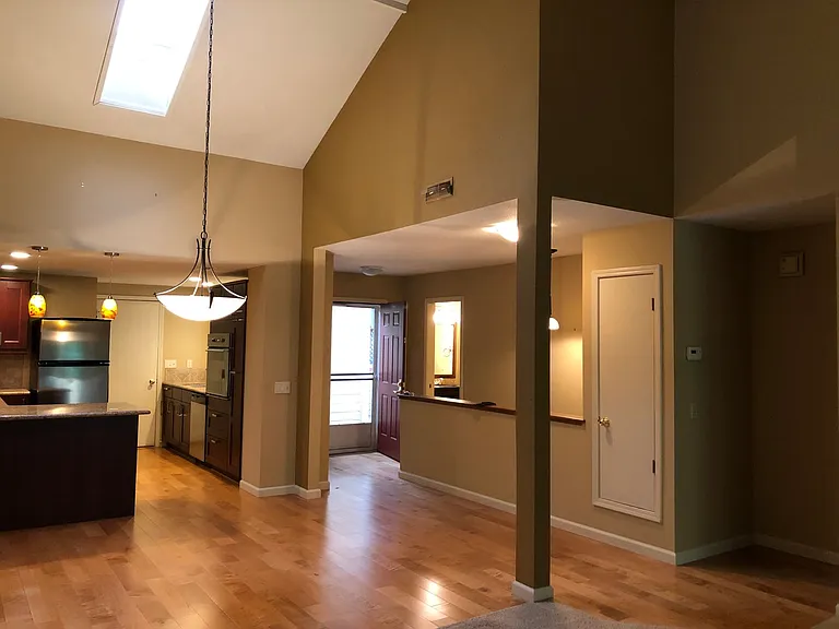 308 Bridge Way — Photo 4