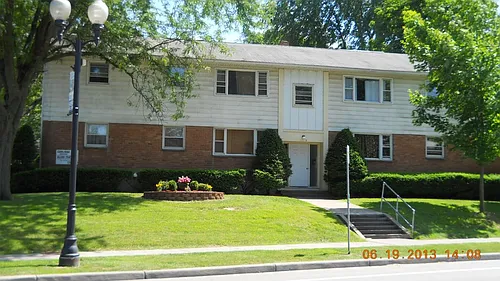 2 Hillside Ct #4 Photo 1