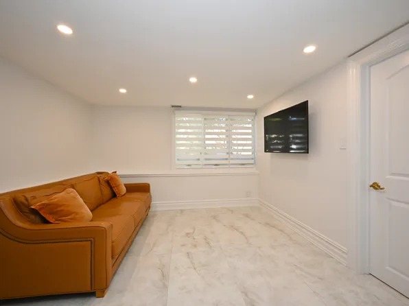 2629 East 65th Street image 22 of 25