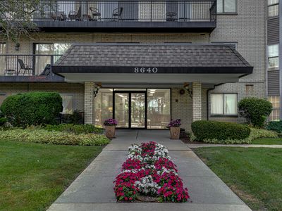 8640 Waukegan Rd Unit 425, Morton Grove, IL, 60053