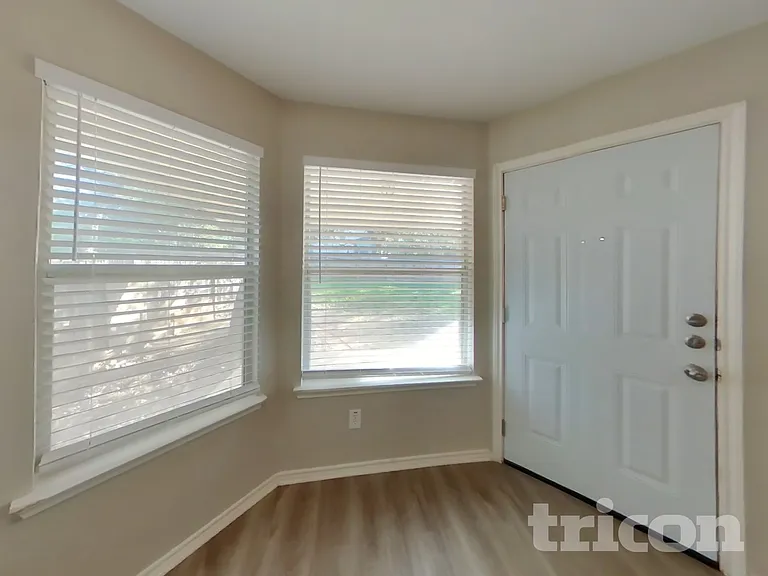 10411 Trotters Bay — Photo 6
