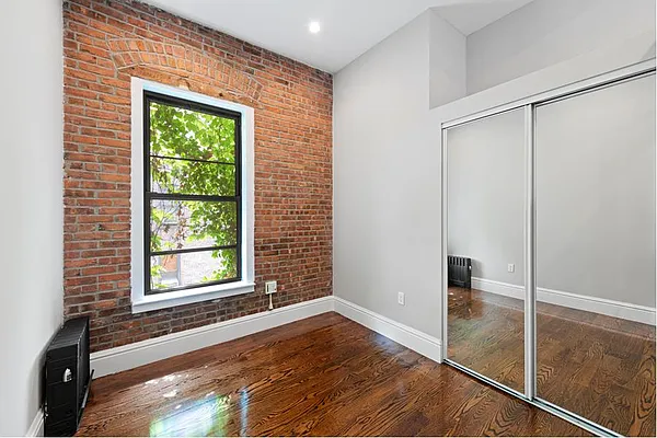 Rented by Douglas Elliman | media 22