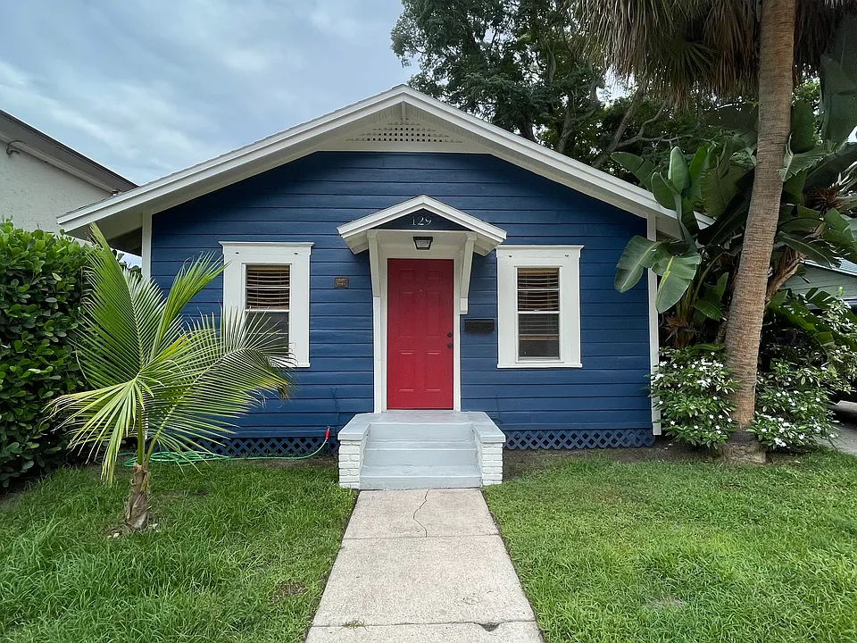 129 Hibiscus Ct
